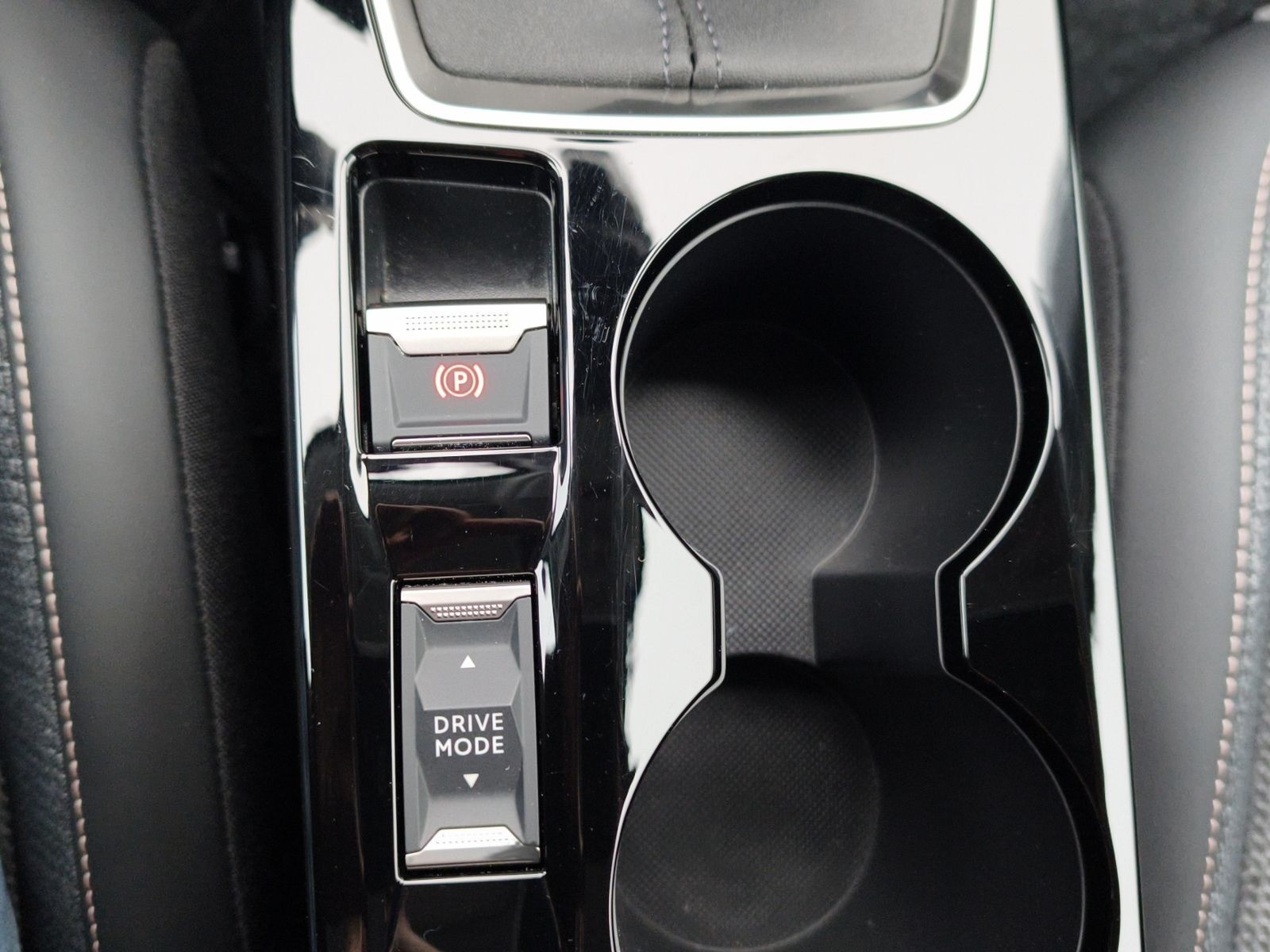 Peugeot 208 Allure/Totw./360°/ACC/SHZ/Klimaaut.