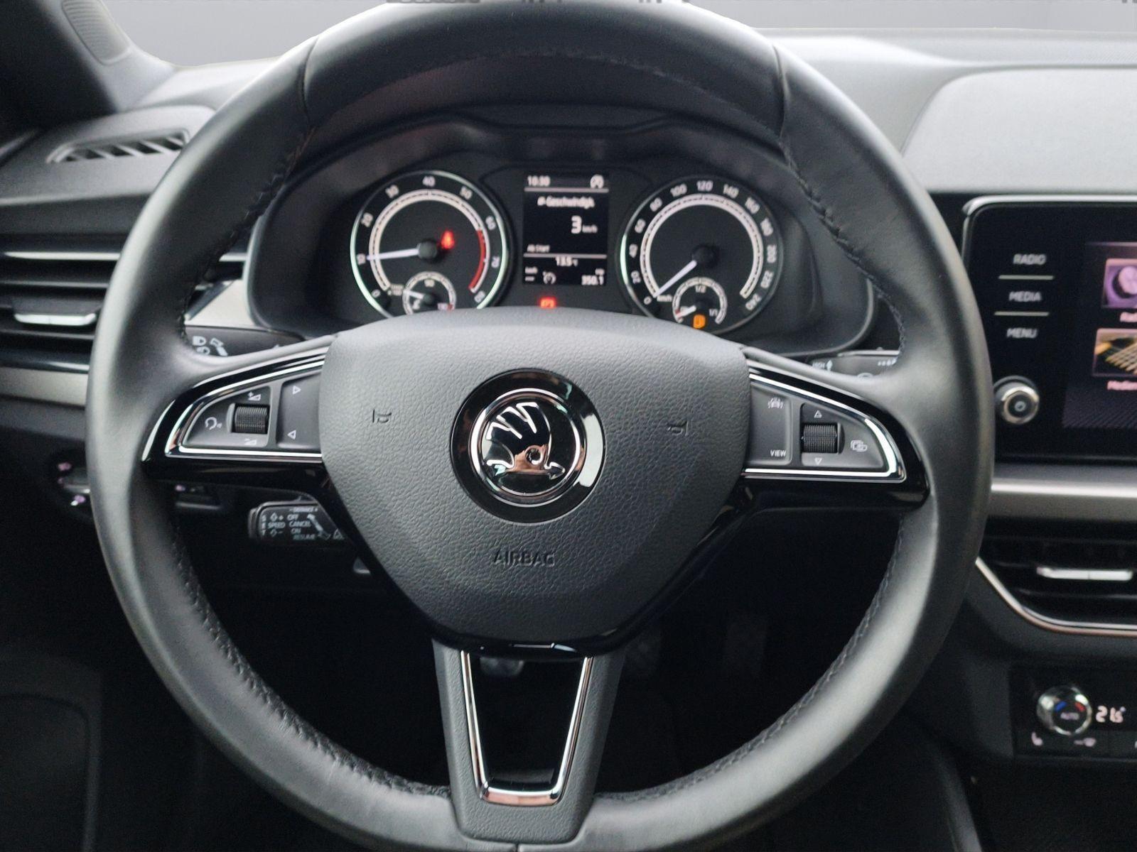 Skoda Scala Style/ACC/Einparkh. v+h/Ambientebel./SHZ