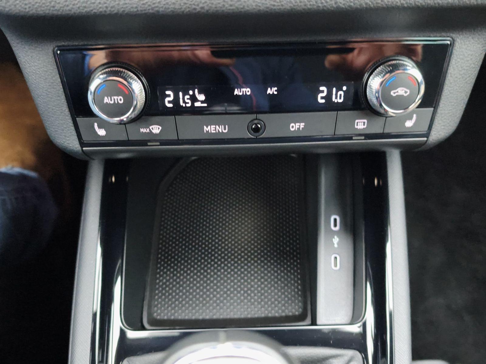 Skoda Scala Style/ACC/Einparkh. v+h/Ambientebel./SHZ