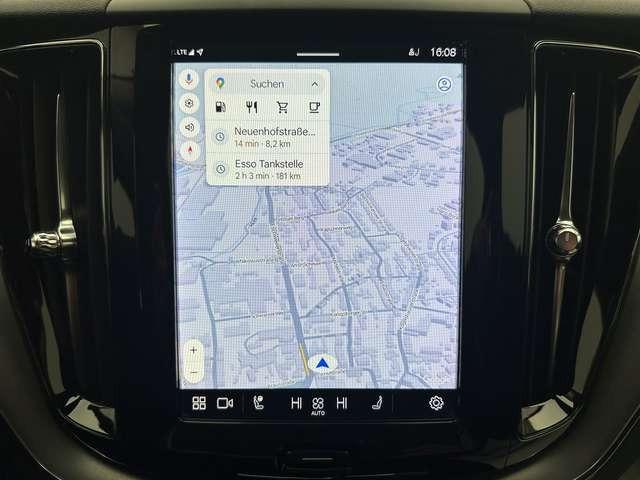 Volvo XC60 Momentum Pro 2WD 