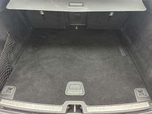 Volvo XC60 Momentum Pro 2WD 