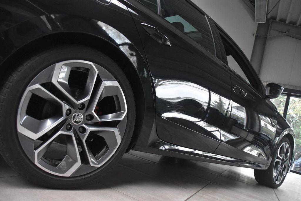 Skoda Octavia Combi RS Plus 4x4 Pano Sound Standheizg.