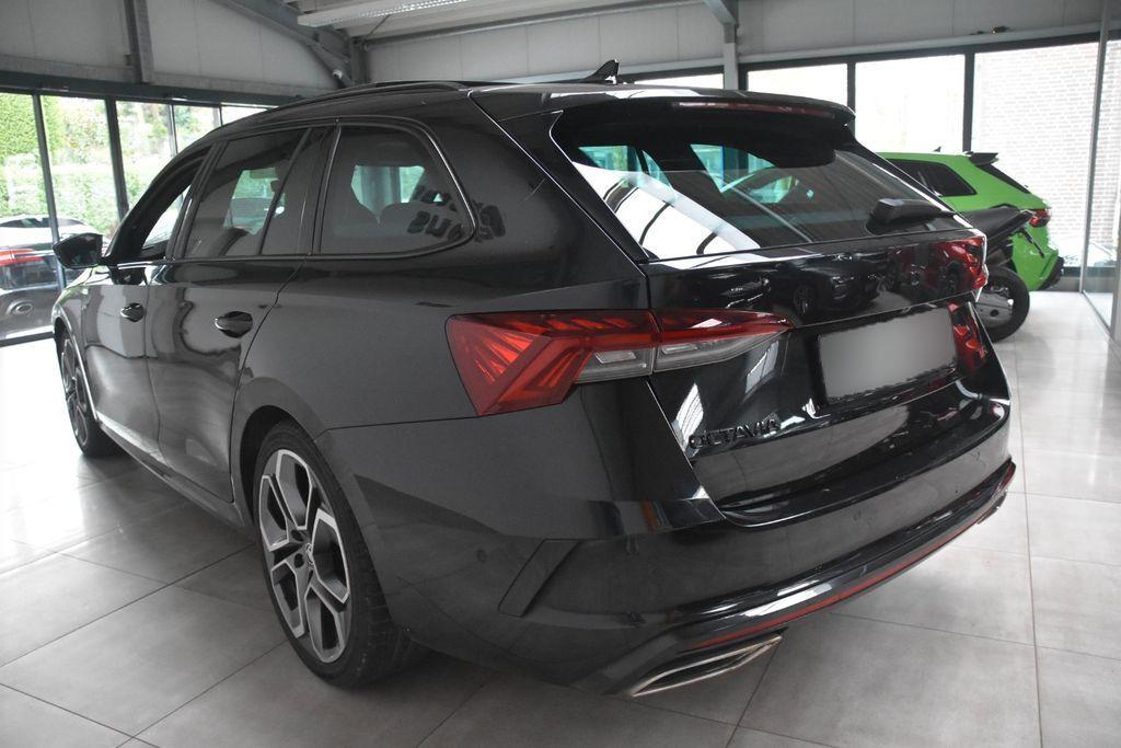 Skoda Octavia Combi RS Plus 4x4 Pano Sound Standheizg.