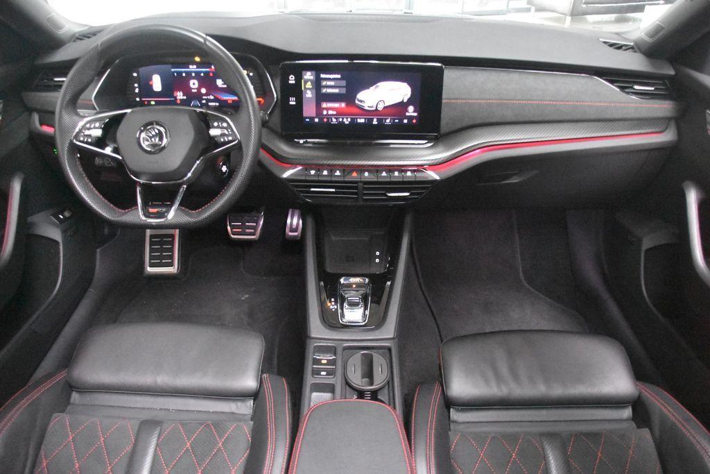 Skoda Octavia Combi RS Plus 4x4 Pano Sound Standheizg.