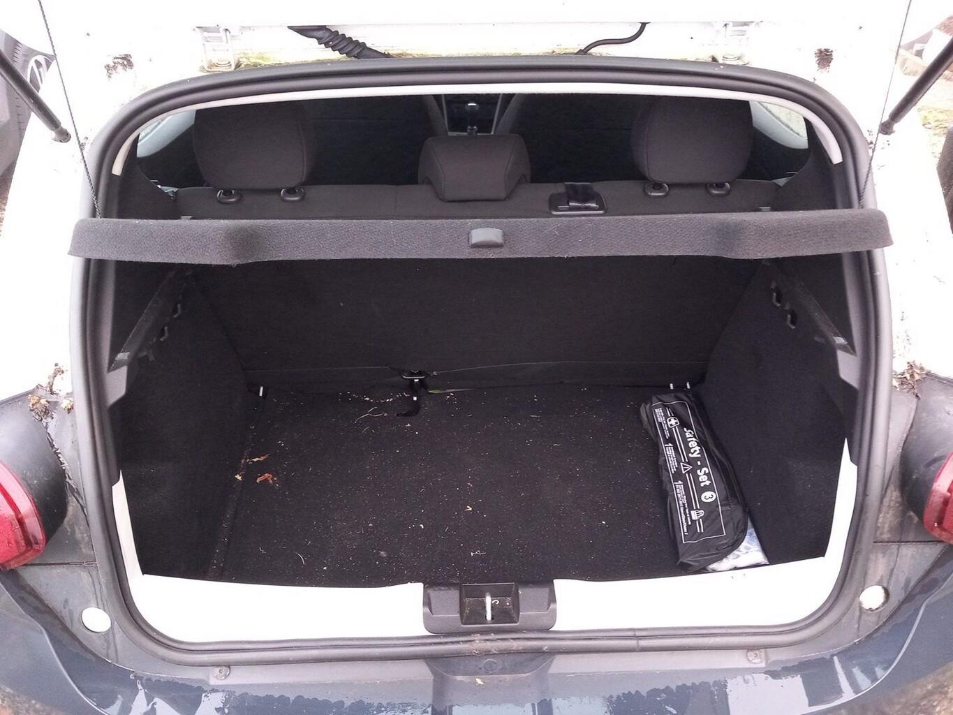 Dacia Sandero 1.0 SCe 65 Access LED NotbremsA BordC