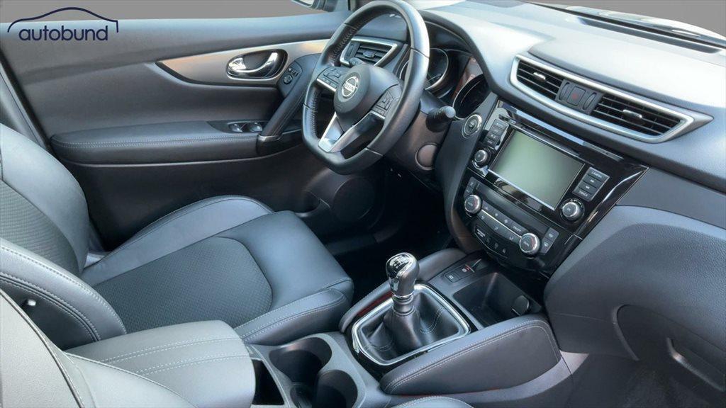 Nissan Qashqai II 1,3 DIG-T AHK Keyless LED Navi RFK Sitzheizung