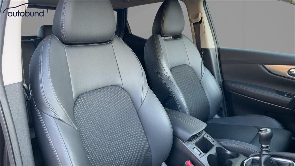 Nissan Qashqai II 1,3 DIG-T AHK Keyless LED Navi RFK Sitzheizung