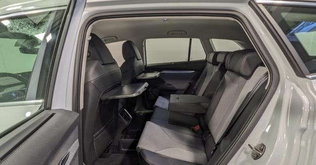 Skoda Enyaq Loft 80 MTRX Wärmepume SHZ DAB CarPlay KAM