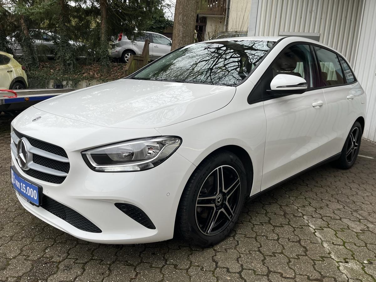 Mercedes-Benz B 180 AUTOMATIK*AHK Original*NAVI*PARK ASS*KLIMAAUT*