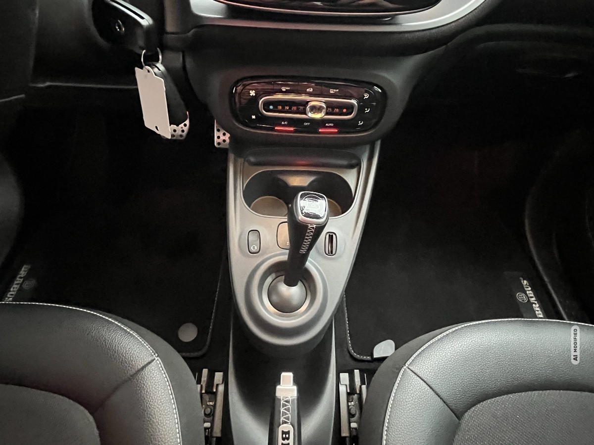 Smart ForTwo BRABUS DCT6G 109PS 18 TKM DCT PANO JBL NAVI SHZ PDC 