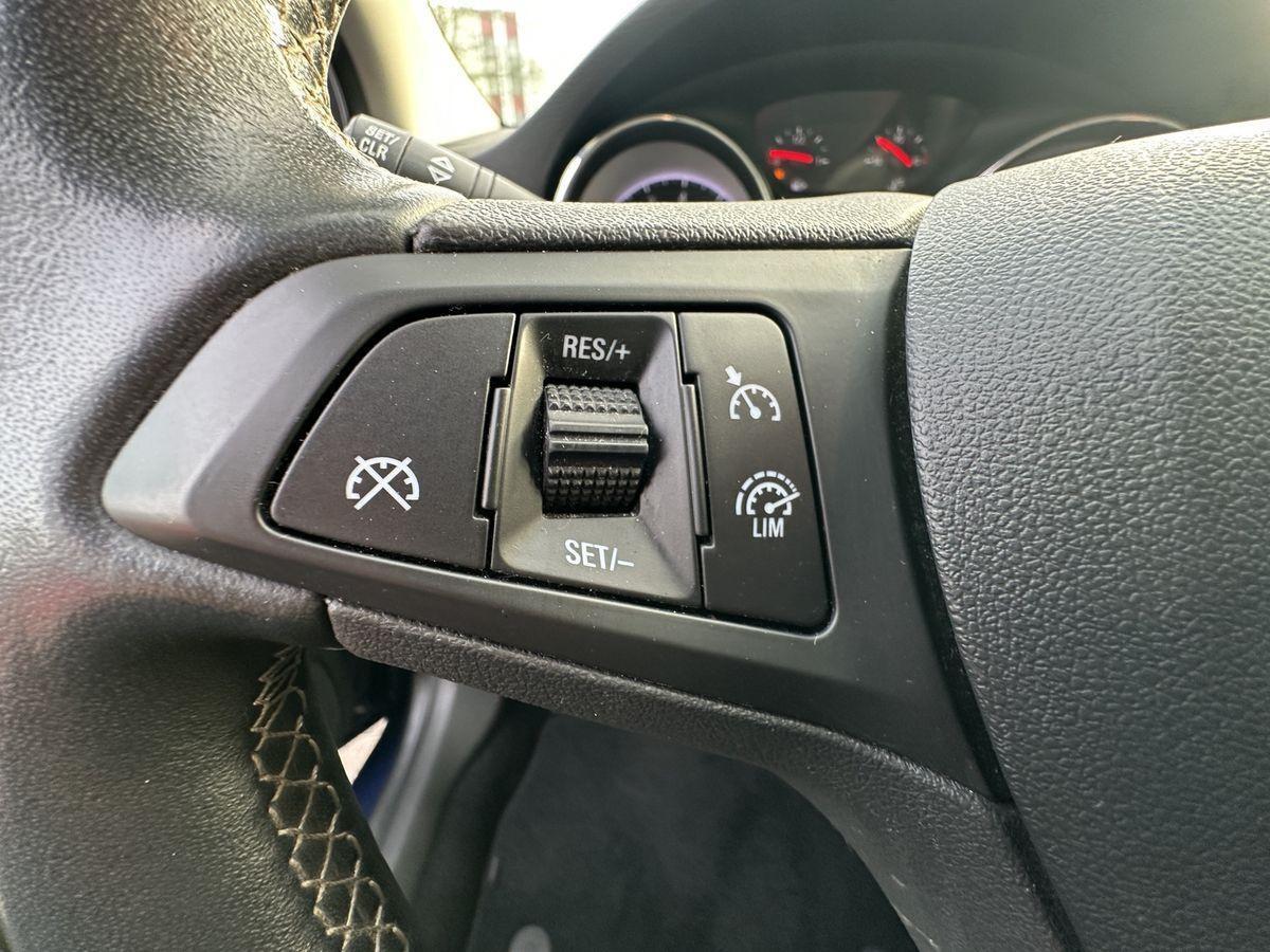 Opel Astra K LED/Carplay/SHZ/LHZ/Kam/DAB