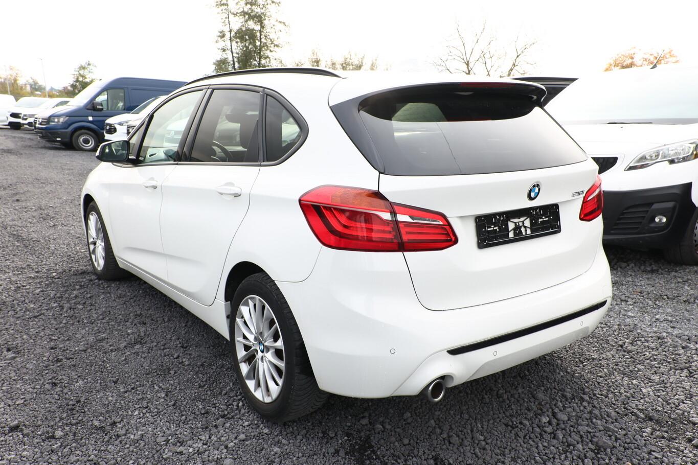 BMW 218 i Active Tourer Steptronic Sport Line Nav AHK