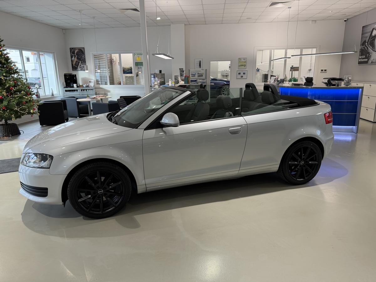 Audi A3 Cabrio 1.6 Attraction Nur 42259 km ! Insp.Neu