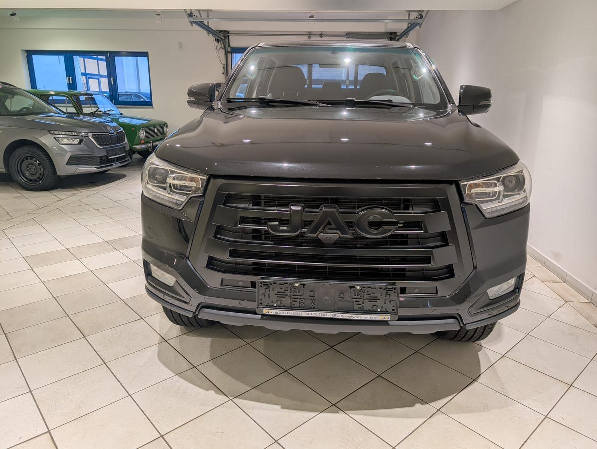 JAC T8 Pro 4x4 2.4L MT Doka Black Edition
