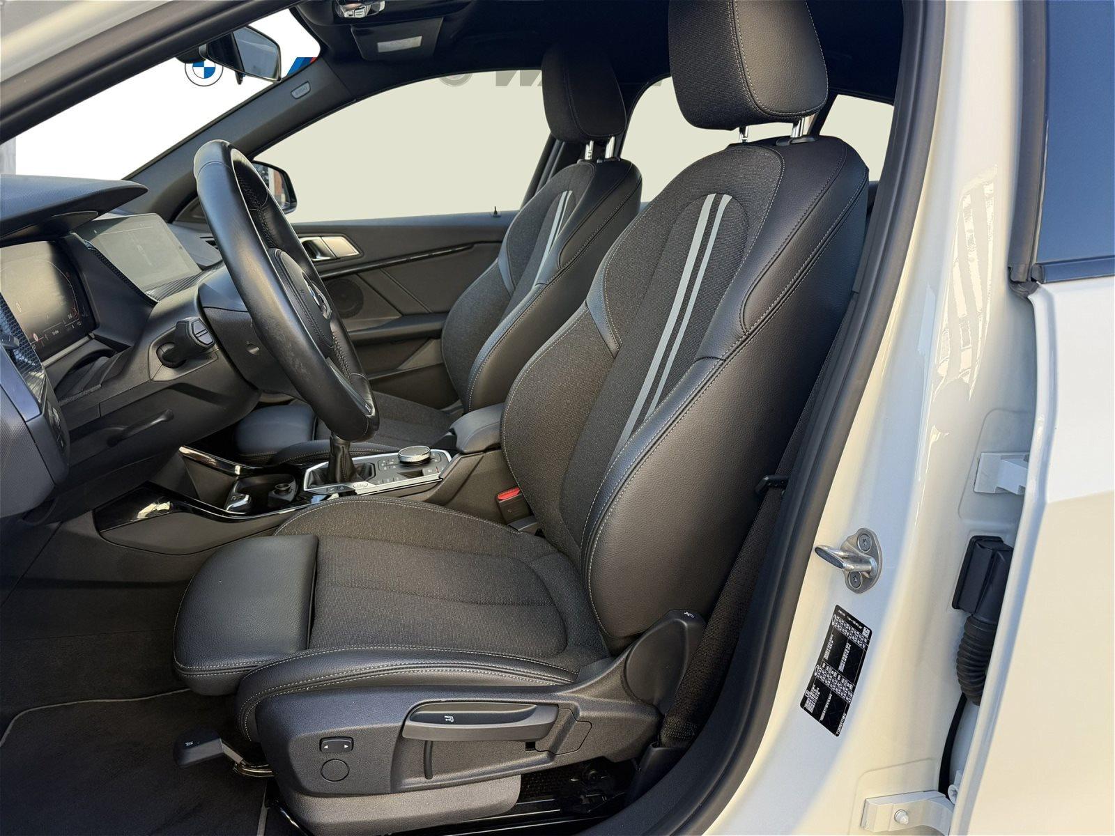 BMW 118 Sport Line LED ActiveGuard+ Navi PDC DAB