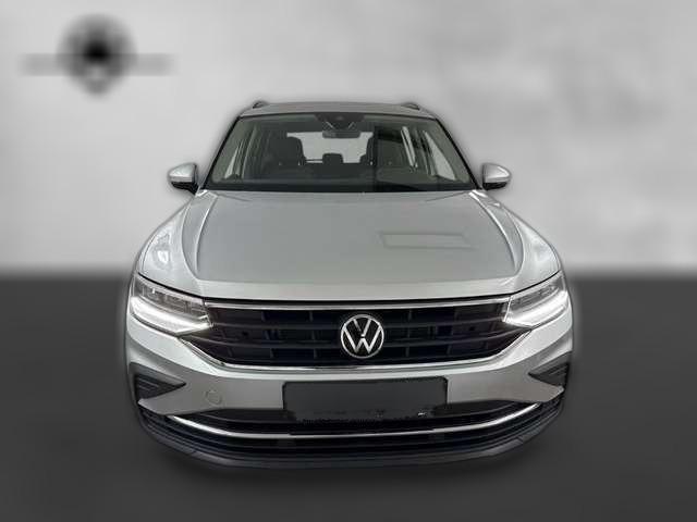 Volkswagen Tiguan 1.5TSI Life LED NAVI CARPLAY Lenkradh.AHK