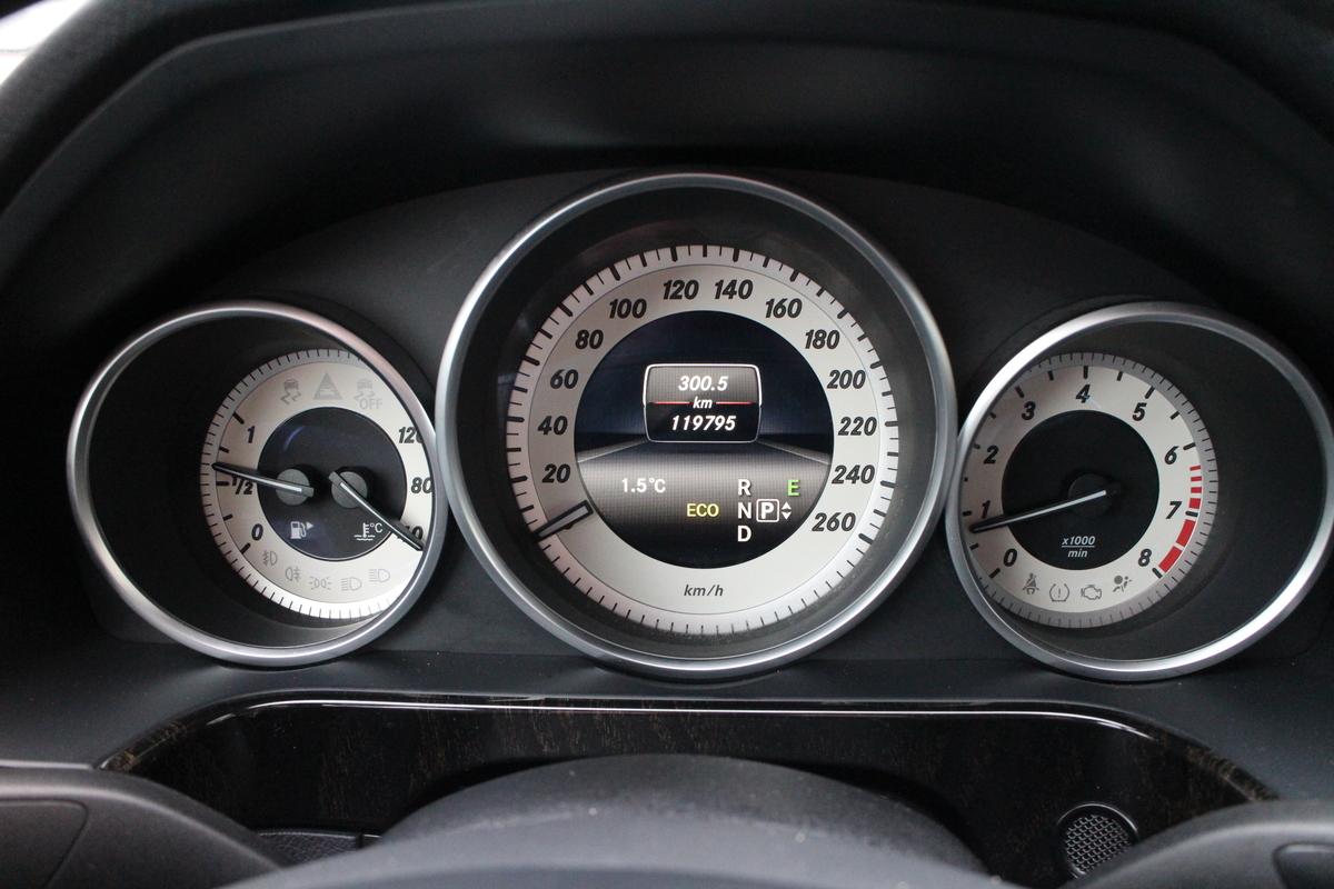 Mercedes-Benz E 200 CGI Avantgarde *Navi*Bluetooth*Automatik