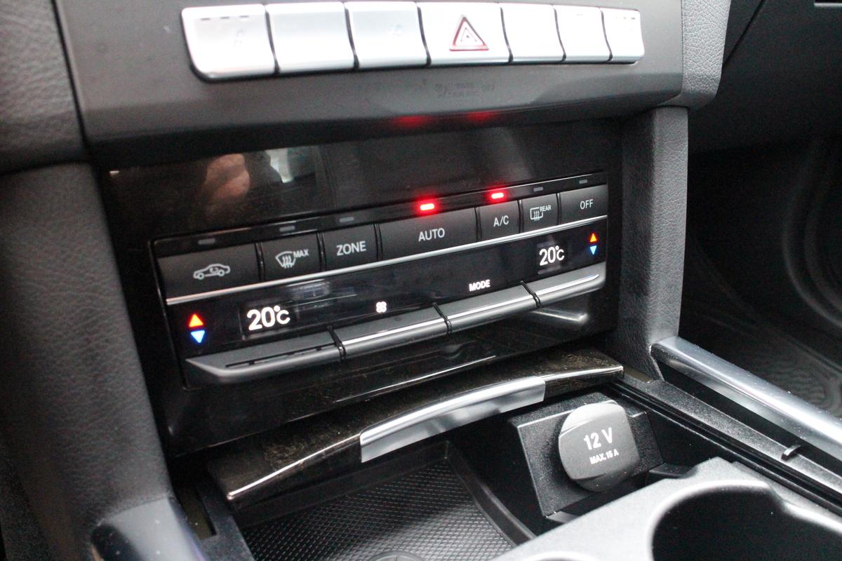 Mercedes-Benz E 200 CGI Avantgarde *Navi*Bluetooth*Automatik