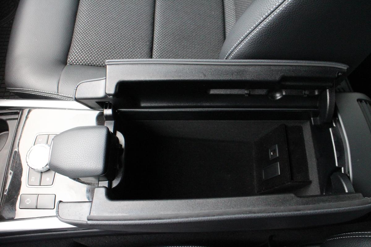 Mercedes-Benz E 200 CGI Avantgarde *Navi*Bluetooth*Automatik