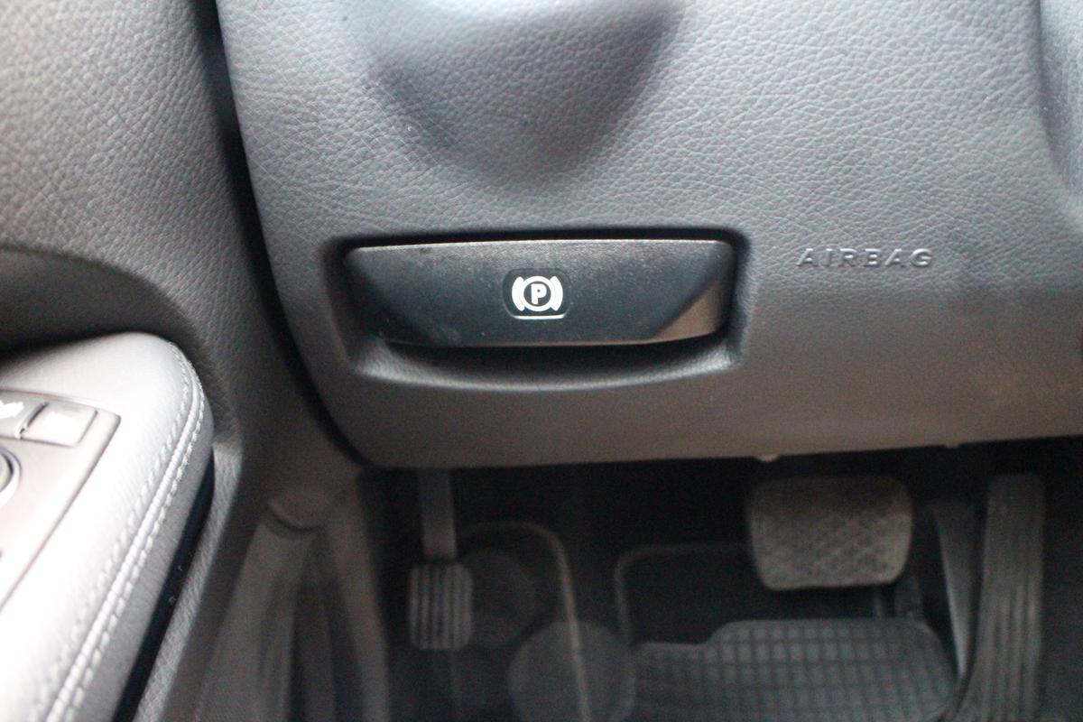 Mercedes-Benz E 200 CGI Avantgarde *Navi*Bluetooth*Automatik