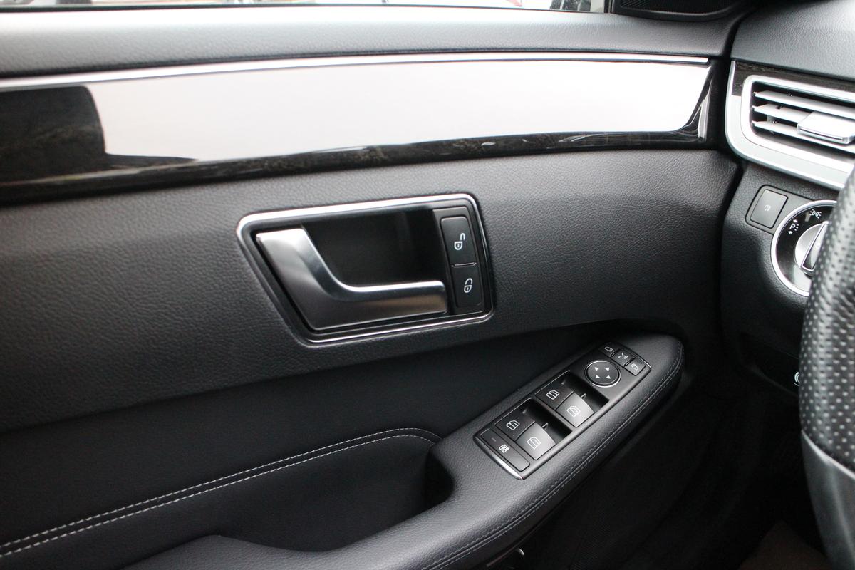 Mercedes-Benz E 200 CGI Avantgarde *Navi*Bluetooth*Automatik