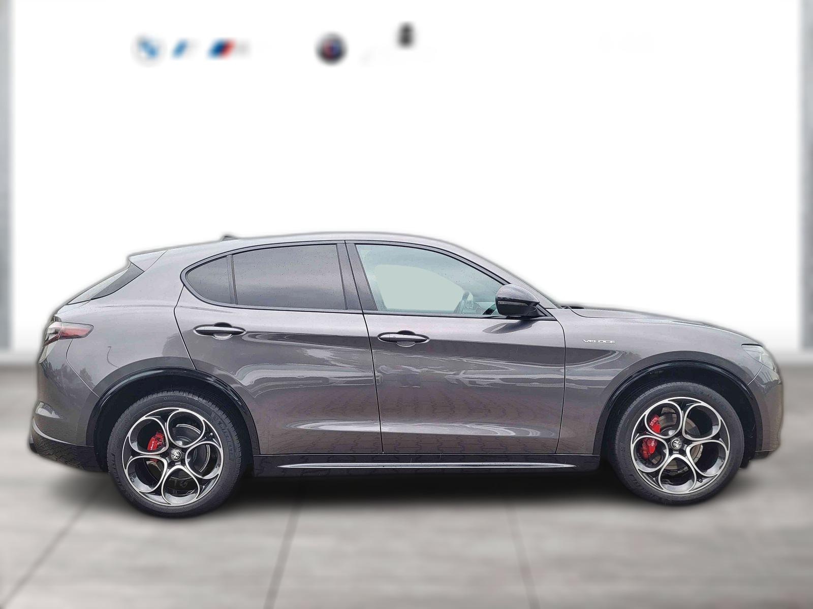 Alfa Romeo Stelvio 2.2 JTDM VELOCE Q4 LEDER NAVI AHK PANO LED