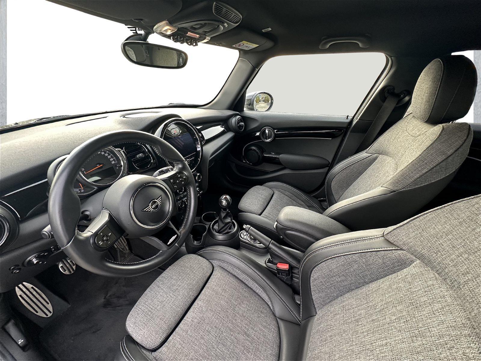 MINI Cooper S 5-TÜRER JCW AERO-KIT NAVI LED GRA DAB PARKASSIST