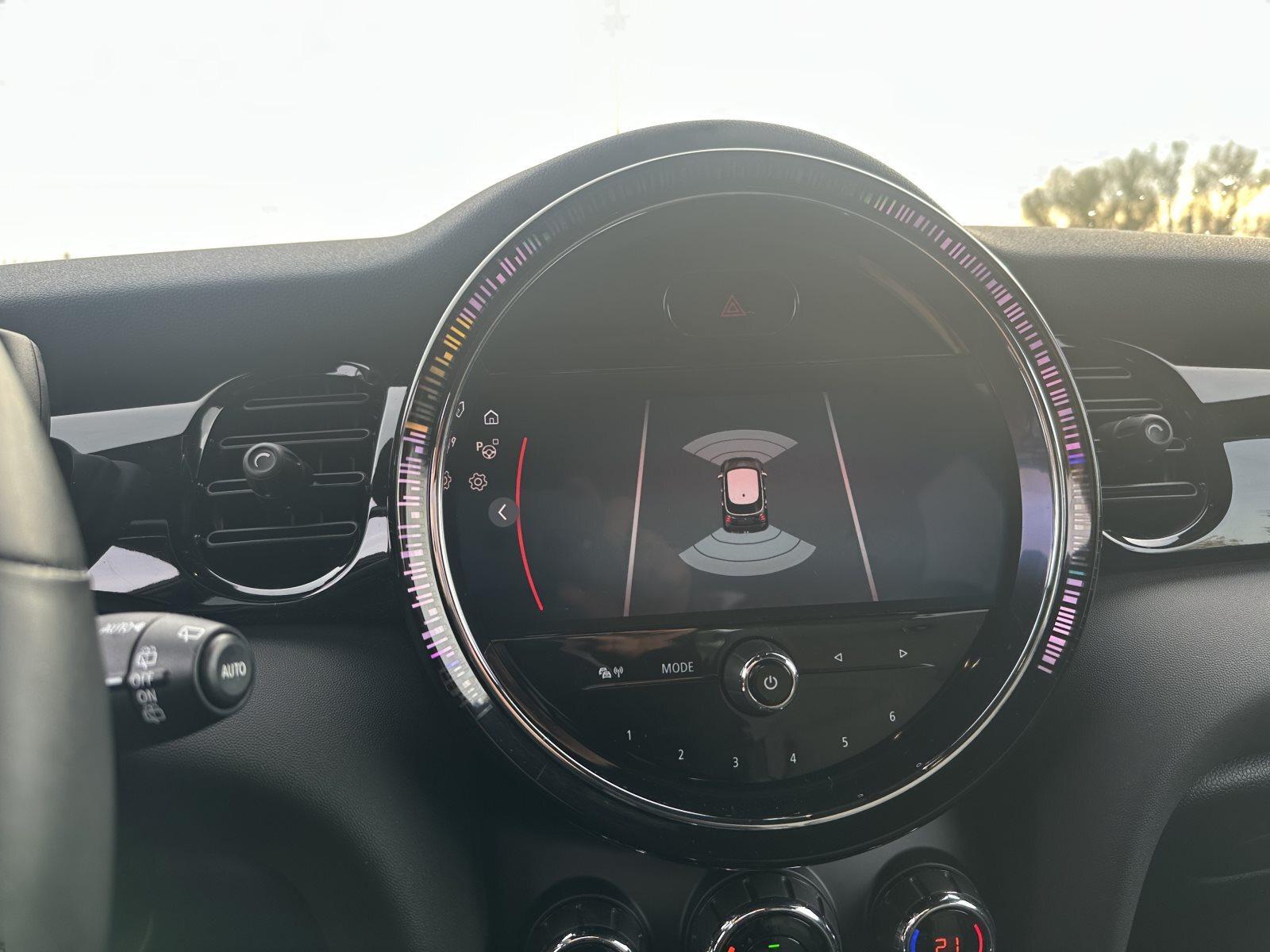 MINI Cooper S 5-TÜRER JCW AERO-KIT NAVI LED GRA DAB PARKASSIST