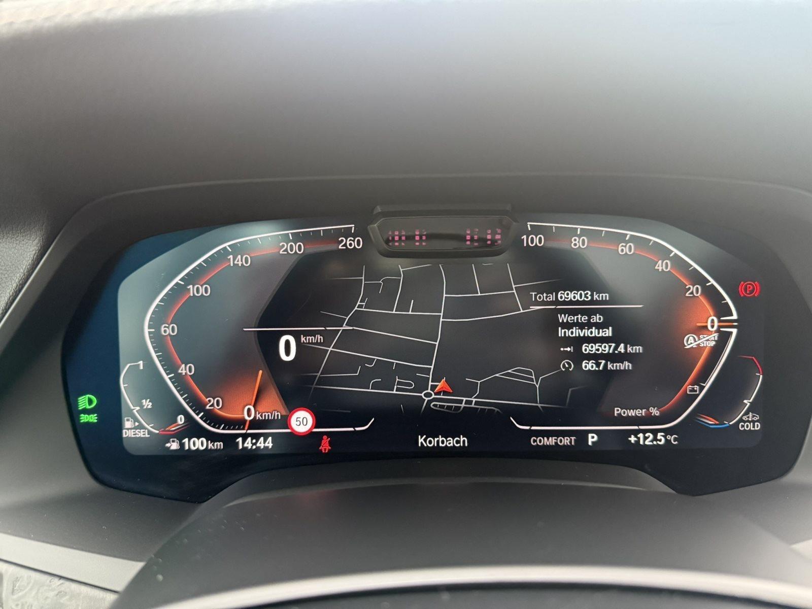 BMW X5 M Sport Standhzg AHK Panorama HeadUp Laser