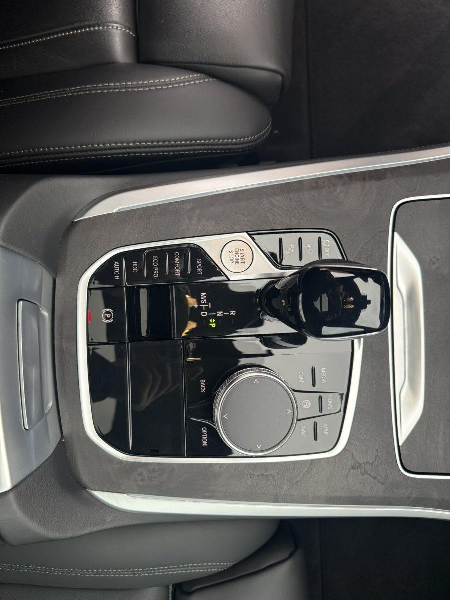 BMW X5 M Sport Standhzg AHK Panorama HeadUp Laser