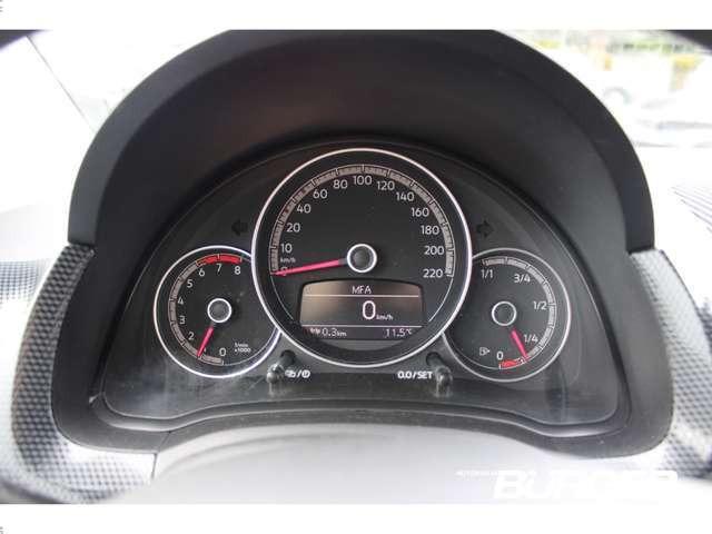 Volkswagen up! DAB Kamera Temp PDC Regensensor GA Speedlimiter Kl