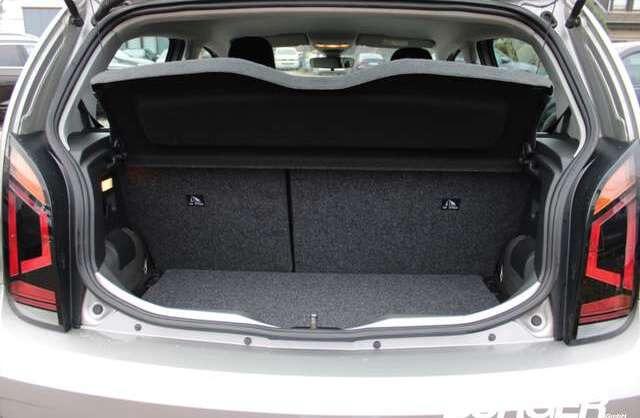 Volkswagen up! DAB Kamera Temp PDC Regensensor GA Speedlimiter Kl