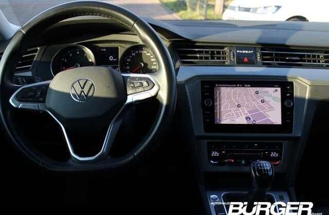 Volkswagen Passat Limosine Navi LED Klimaautom. DAB SHZ Spurhalteass
