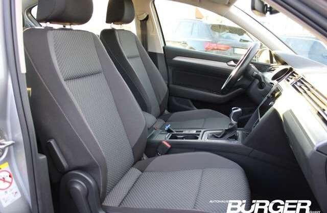 Volkswagen Passat Limosine Navi LED Klimaautom. DAB SHZ Spurhalteass