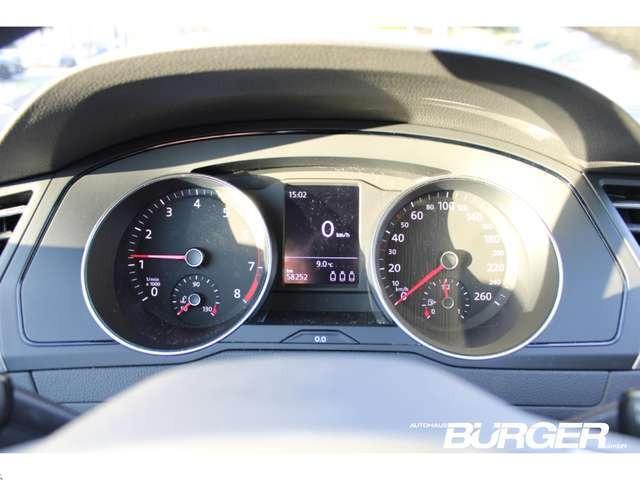 Volkswagen Passat Limosine Navi LED Klimaautom. DAB SHZ Spurhalteass