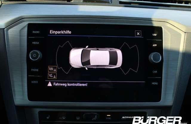 Volkswagen Passat Limosine Navi LED Klimaautom. DAB SHZ Spurhalteass