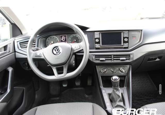 Volkswagen Polo VI Temp PDC v+h Apple CarPlay Android Auto DAB Not