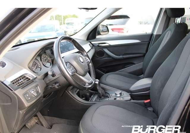 BMW X1 xDrive 20 d Advantage HUD AHK Navi LED El. Heckkla