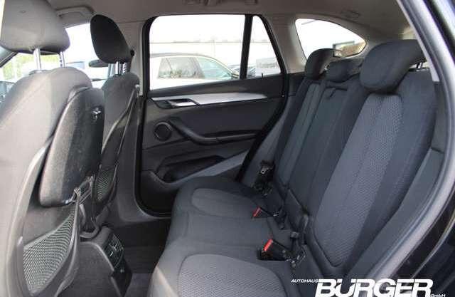 BMW X1 xDrive 20 d Advantage HUD AHK Navi LED El. Heckkla