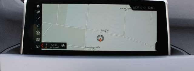 BMW X1 xDrive 20 d Advantage HUD AHK Navi LED El. Heckkla
