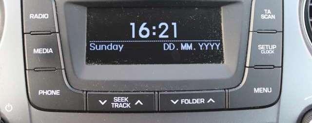 Hyundai i10 YES! DAB SHZ Klima  LenkradHZG Temp Tel.-Vorb. Spe