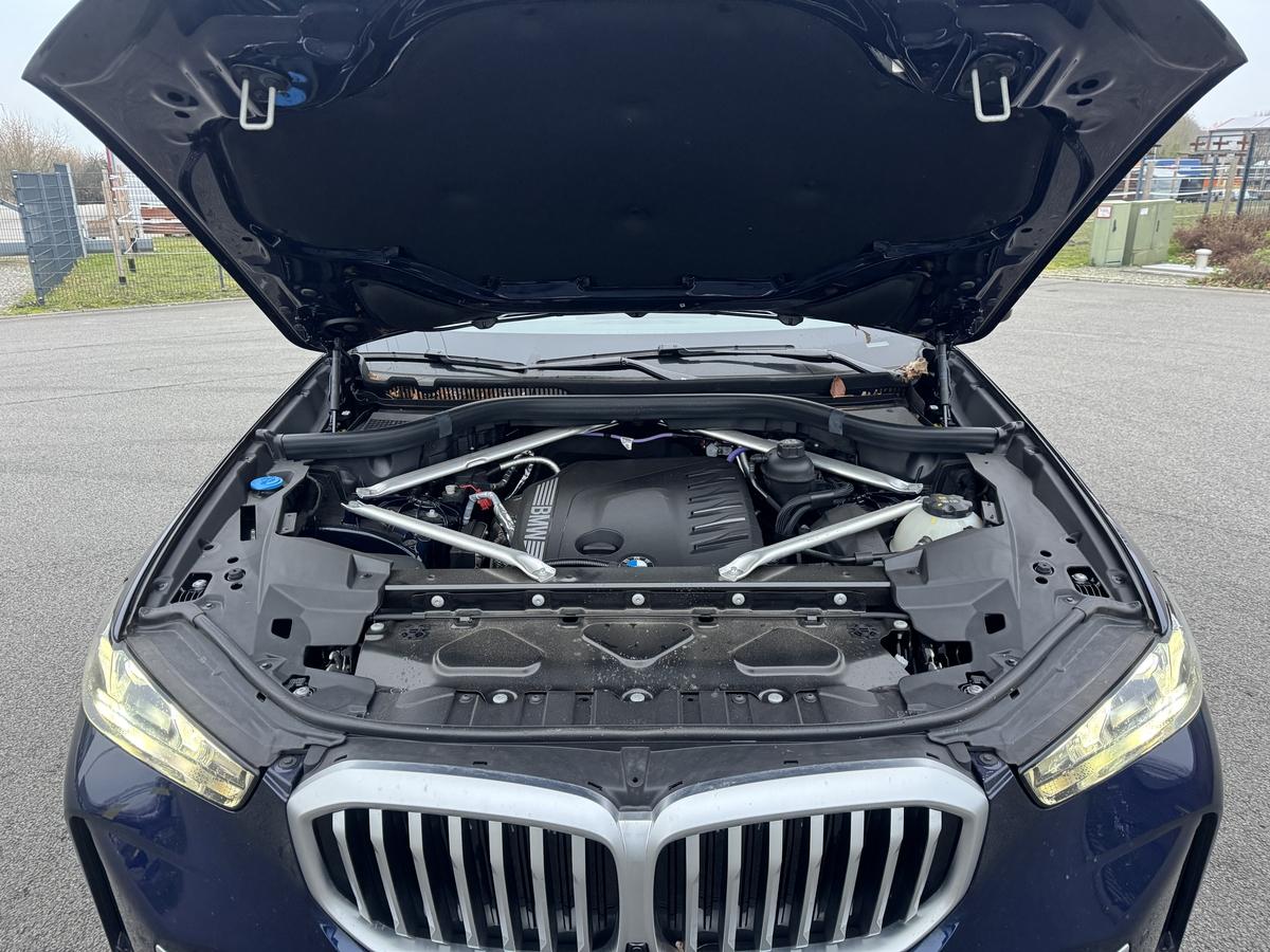BMW X5  xDrive 30d+M-Sport+SkyLounge+LED+Leder