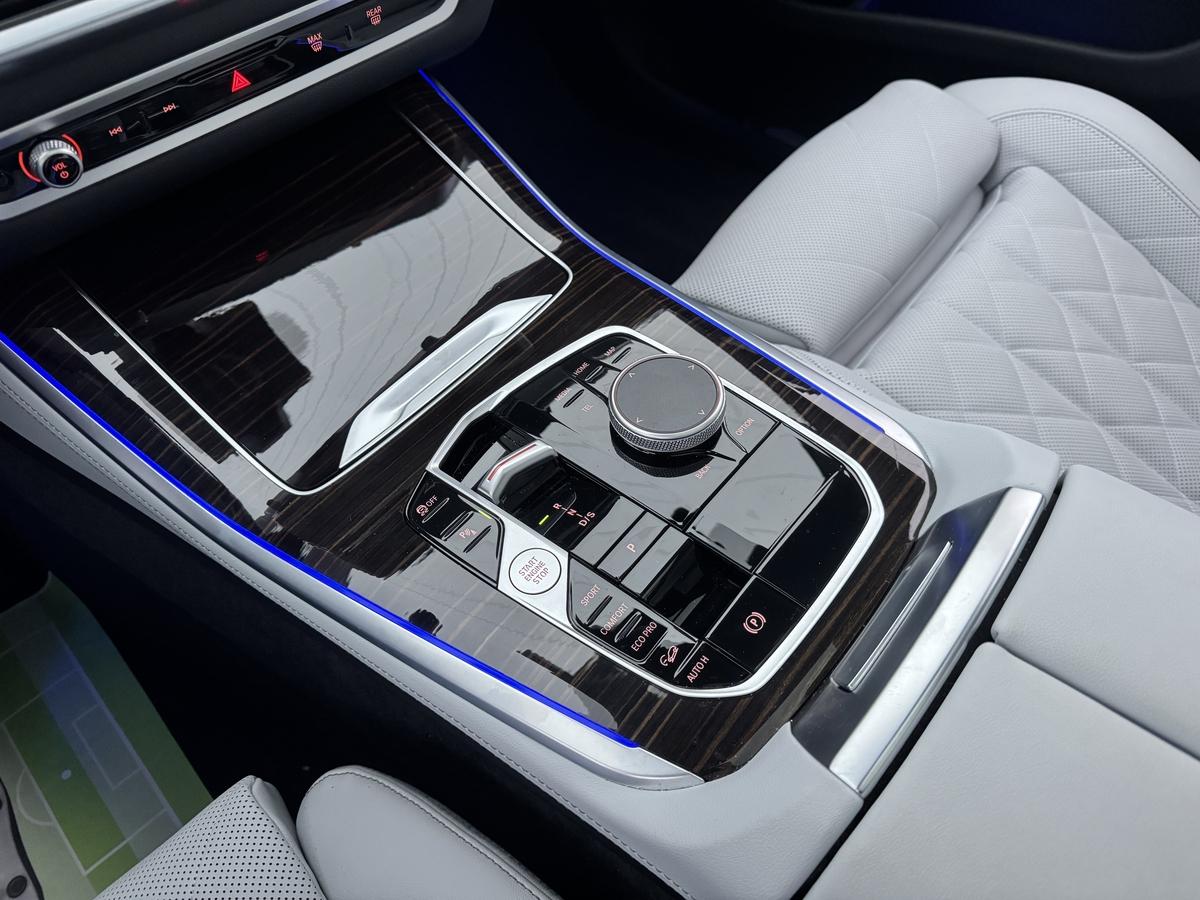 BMW X5  xDrive 30d+M-Sport+SkyLounge+LED+Leder