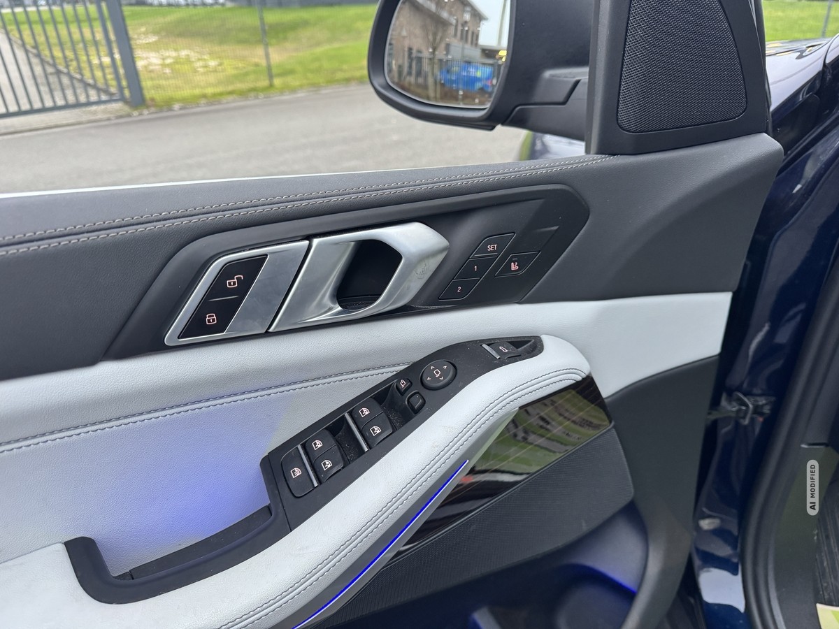 BMW X5  xDrive 30d+M-Sport+SkyLounge+LED+Leder