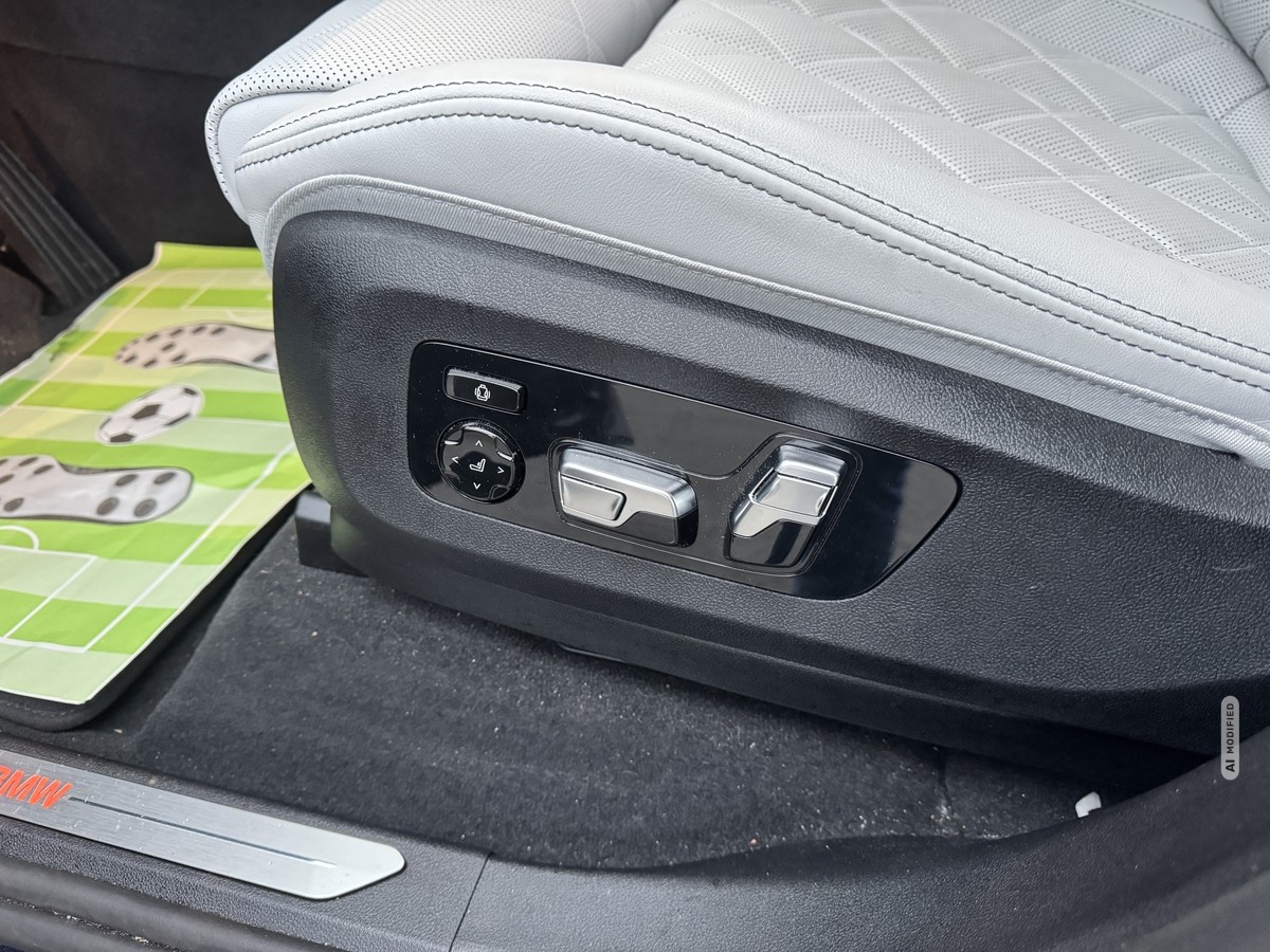 BMW X5  xDrive 30d+M-Sport+SkyLounge+LED+Leder