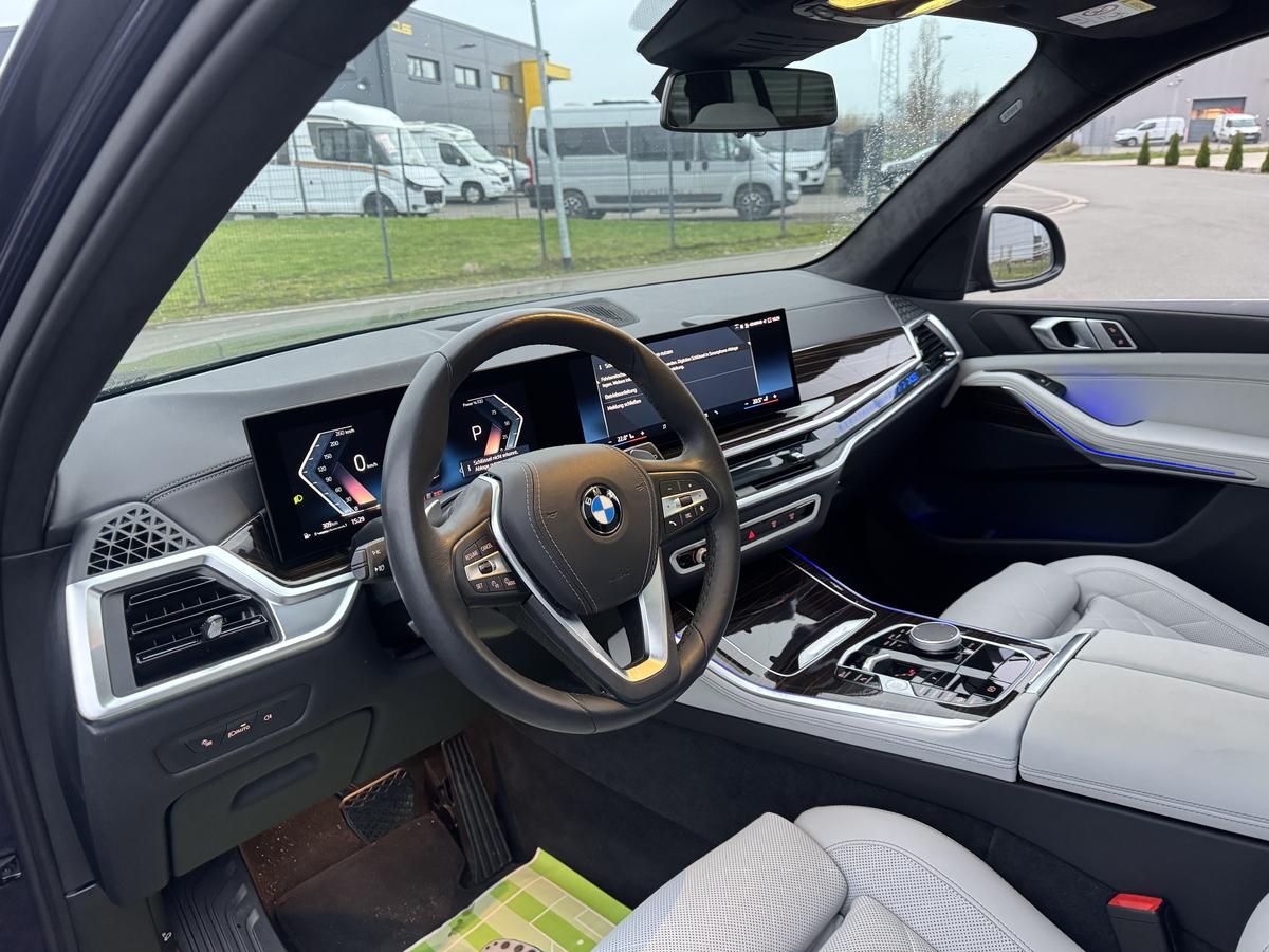BMW X5  xDrive 30d+M-Sport+SkyLounge+LED+Leder