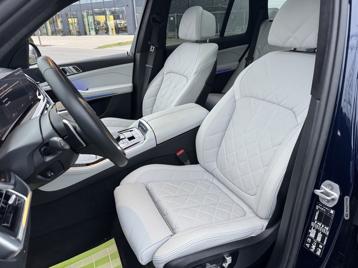 BMW X5  xDrive 30d+M-Sport+SkyLounge+LED+Leder