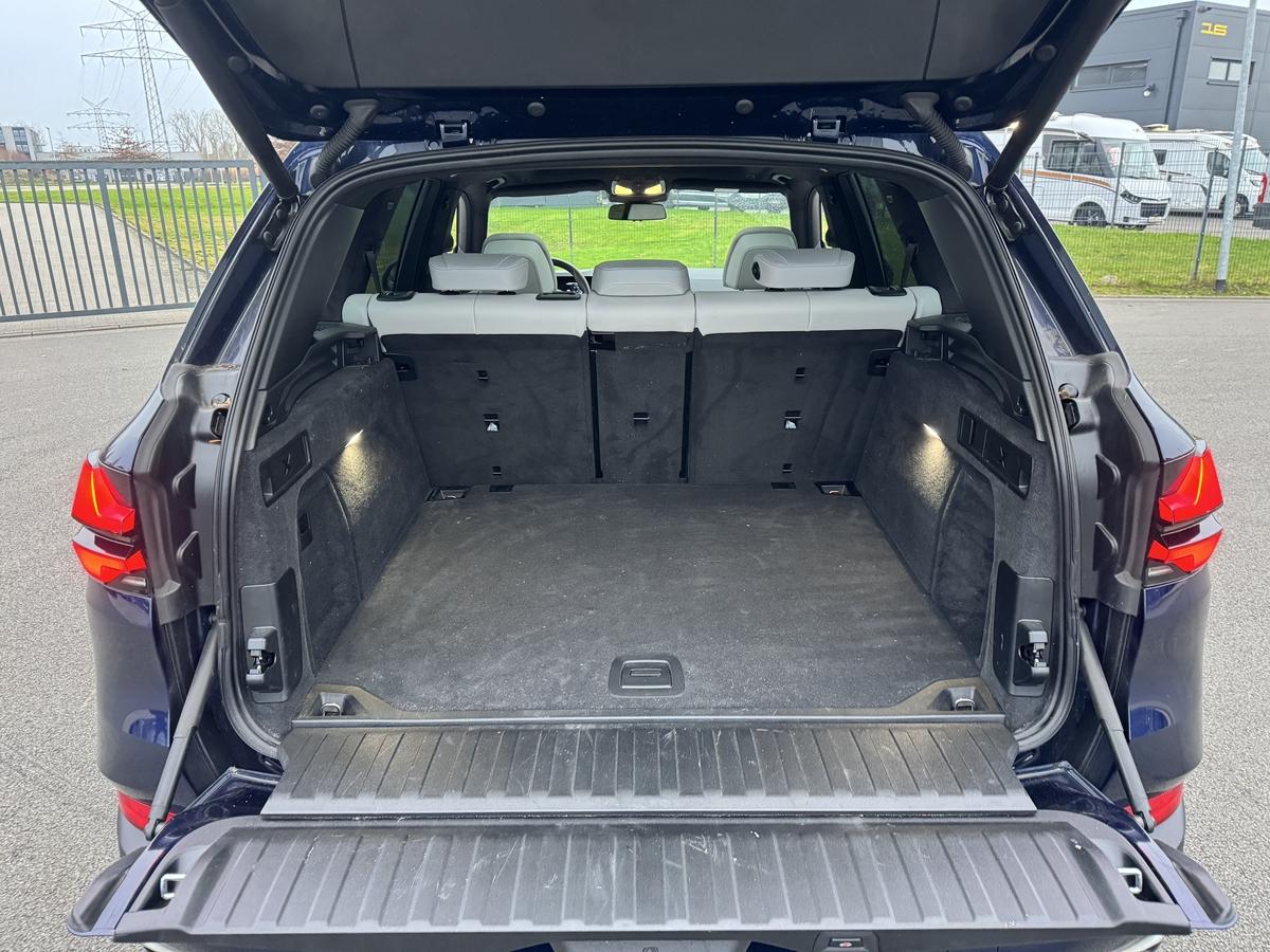 BMW X5  xDrive 30d+M-Sport+SkyLounge+LED+Leder