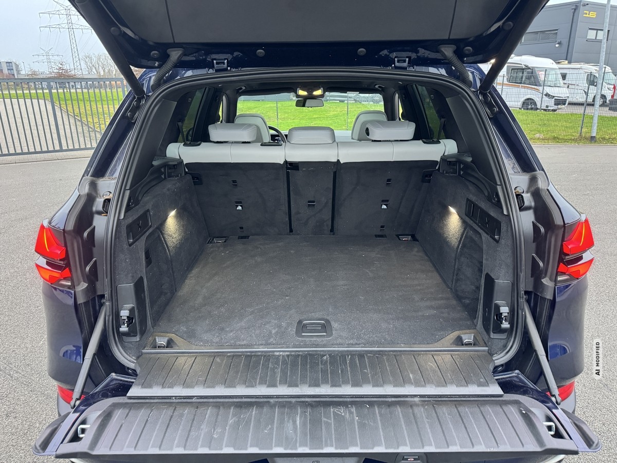 BMW X5  xDrive 30d+M-Sport+SkyLounge+LED+Leder