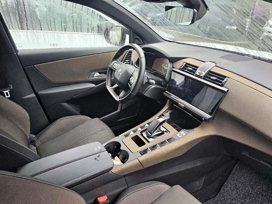 DS Automobiles DS7 E-Tense 225 Bastille+ 4x2 PlugIn-Hybrid